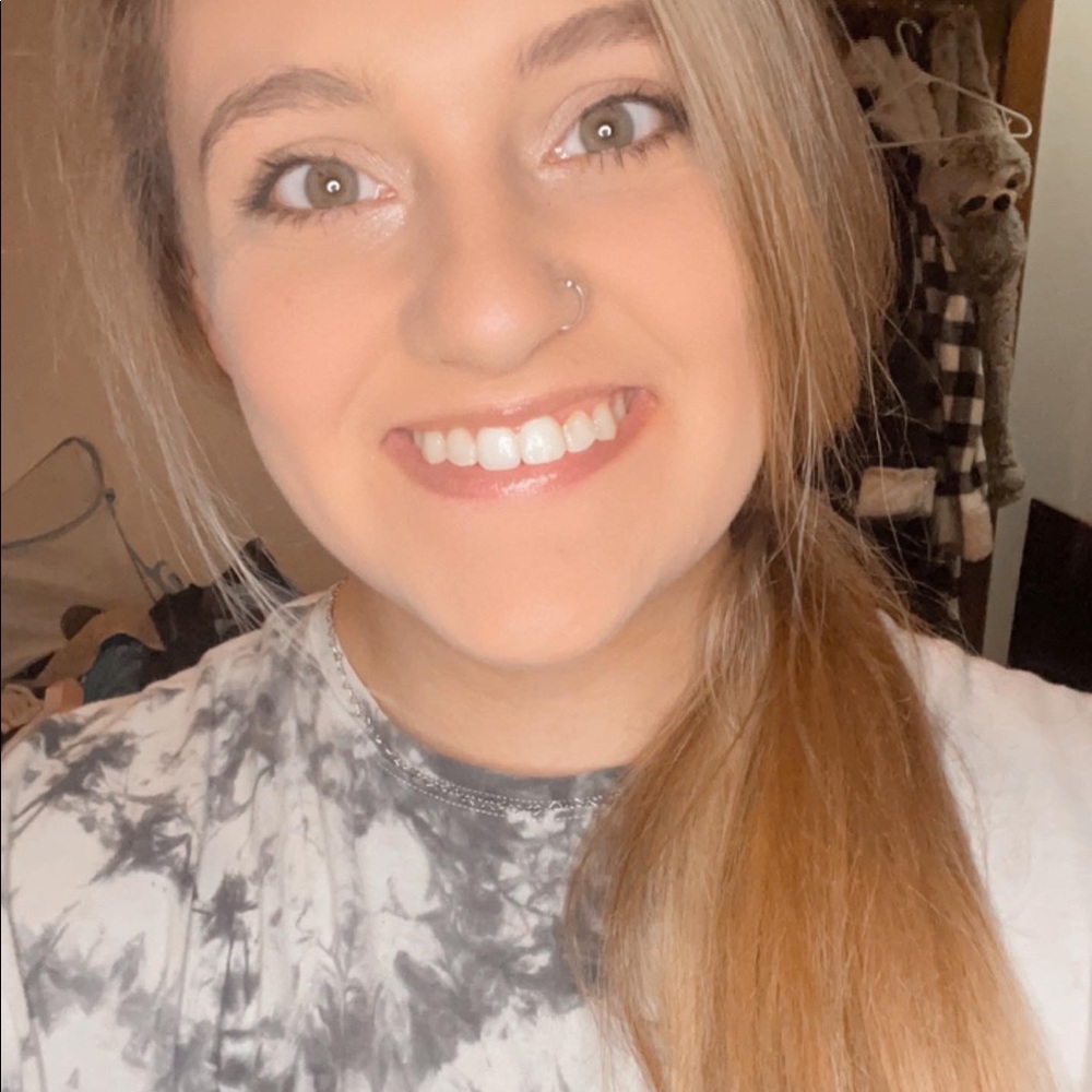 Meet your Posher, Reaghan